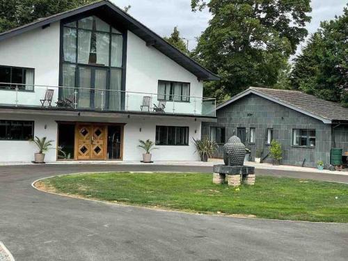 Hendrix s cottage — 4-Star Luxury Hotel in Lincoln, United Kingdom