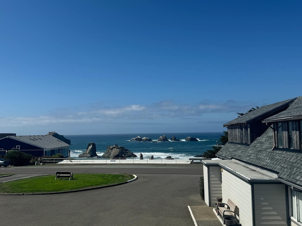 Sunset Oceanfront Lodging - photo 125