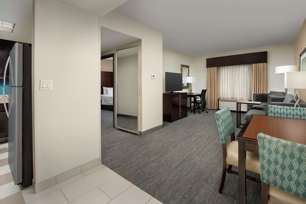 Hampton Inn & Suites Alpharetta - photo 19