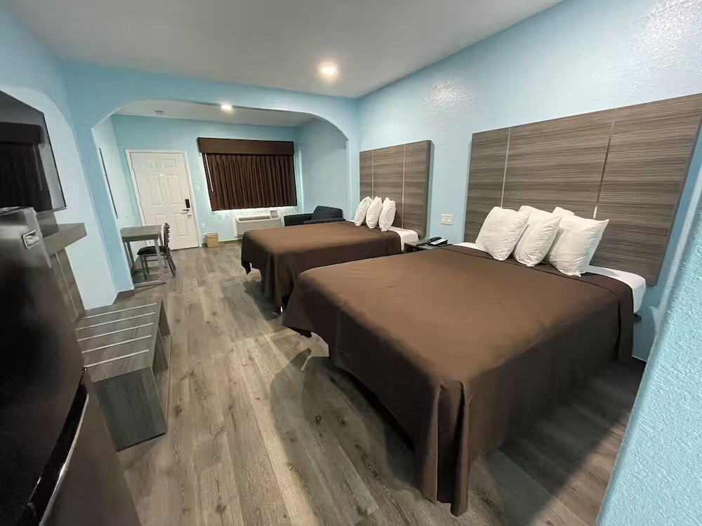 Super Stay Inn Humble IAH East - photo 10