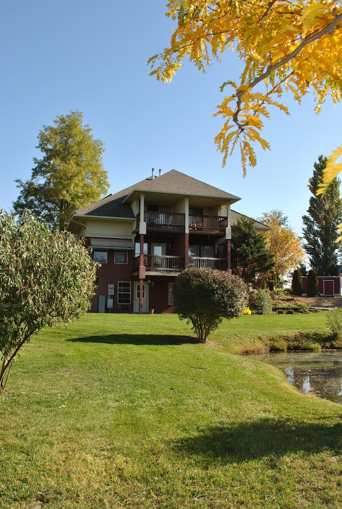 Birchfield Manor Inn and Restaurant - photo 41