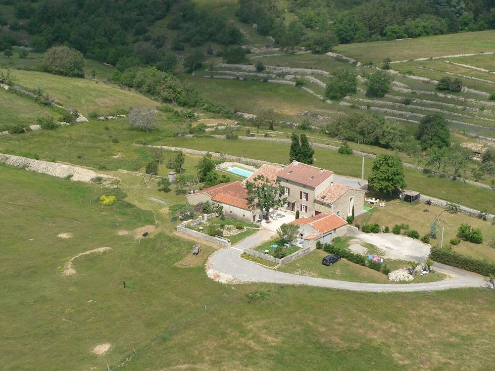 Le Mas de la Chadenière — hotel in Villeneuve-De-Berg