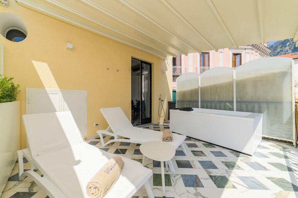 Palazzo Vitagliano — 4-Star Luxury Hotel in Amalfi, Italy