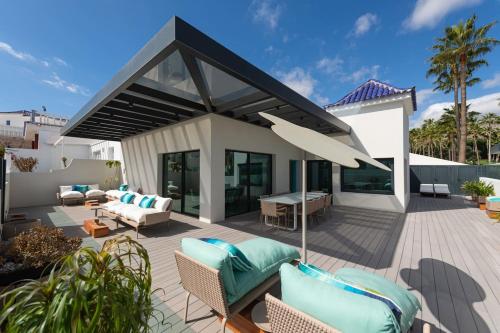 Pasito Villas Deluxe — 4-Star Luxury Hotel in Maspalomas, Spain