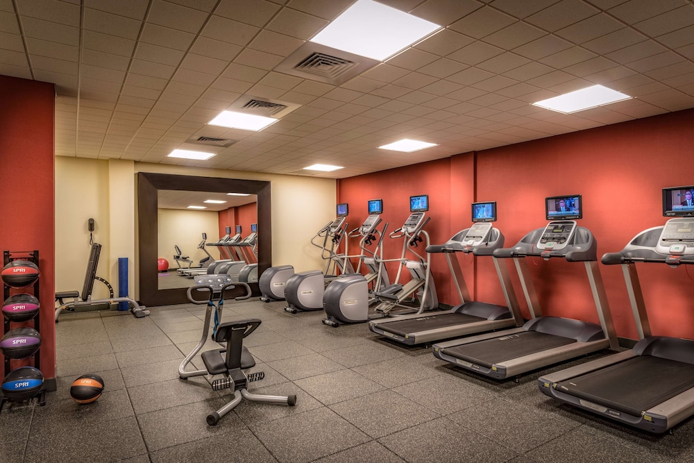 Hilton Garden Inn Reagan National Airport - photo 31