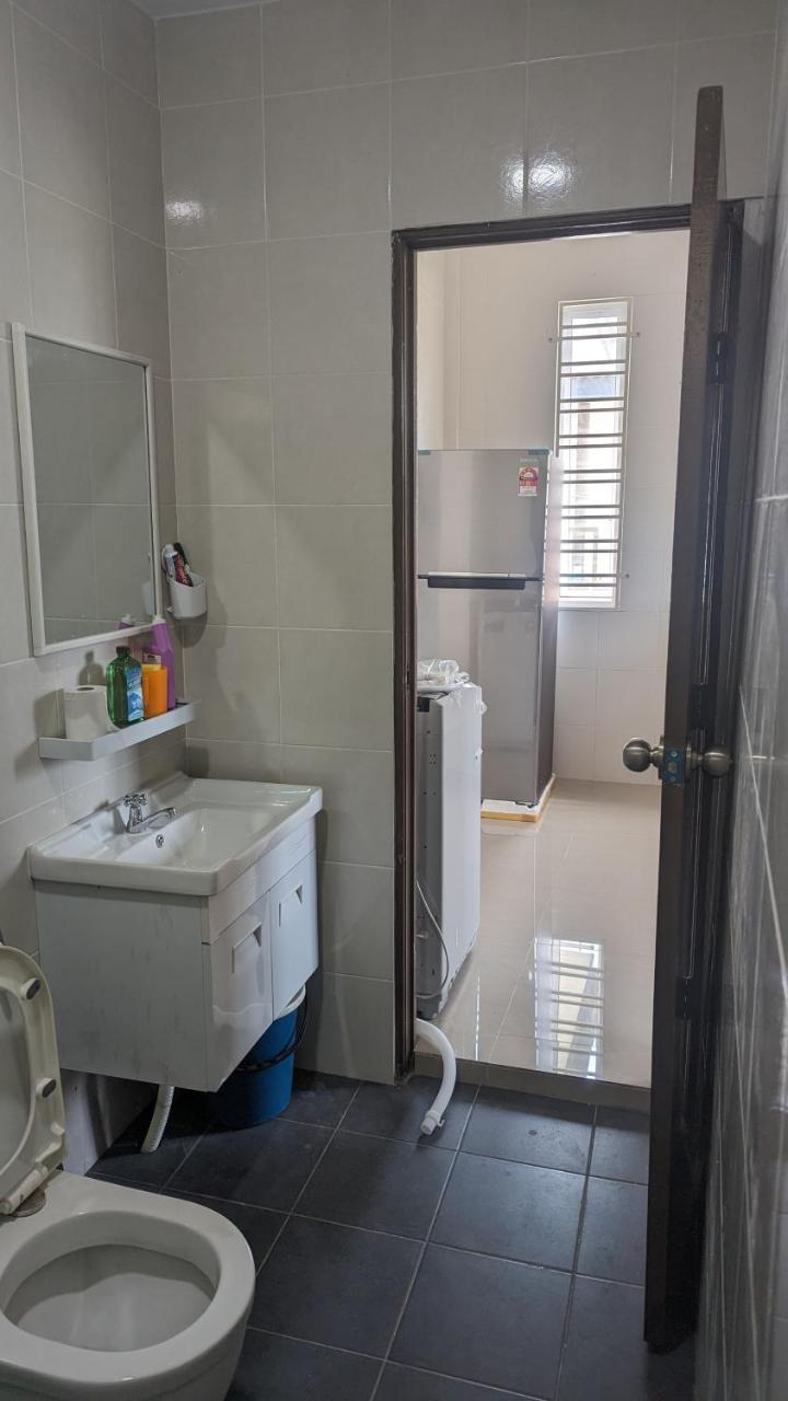 Pen Kyu House1 — 4-Star Luxury Hotel in Kuching, Malaysia