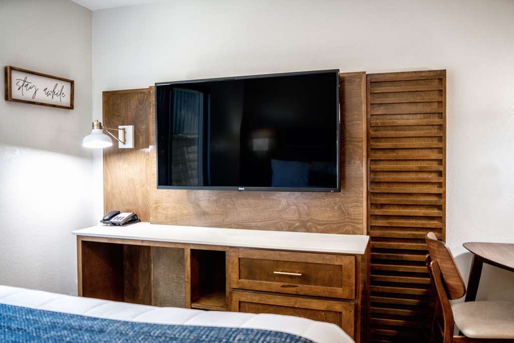 MainStay Suites Moreno Valley Near March Air Reserve Base - photo 18