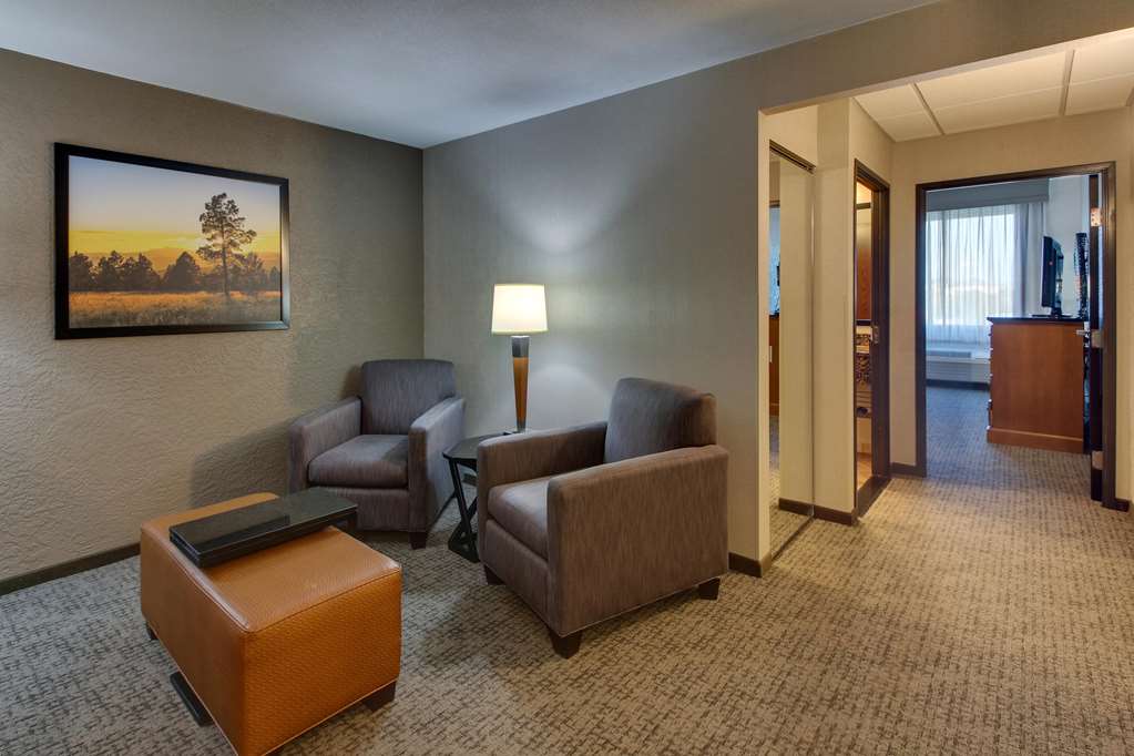 Drury Inn & Suites Phoenix Happy Valley - photo 29