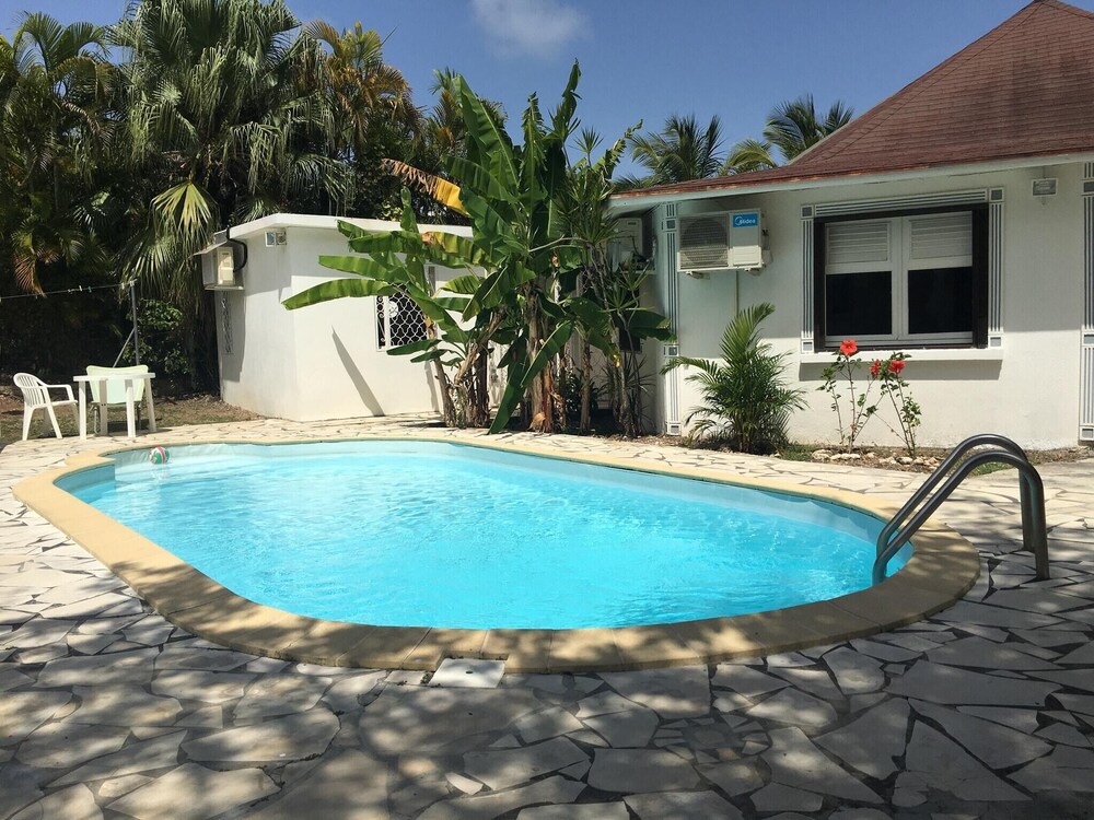 Maison accueillante à Saint François avec piscine privée. — 4-Star Luxury Hotel in Saint-Francois, Guadeloupe