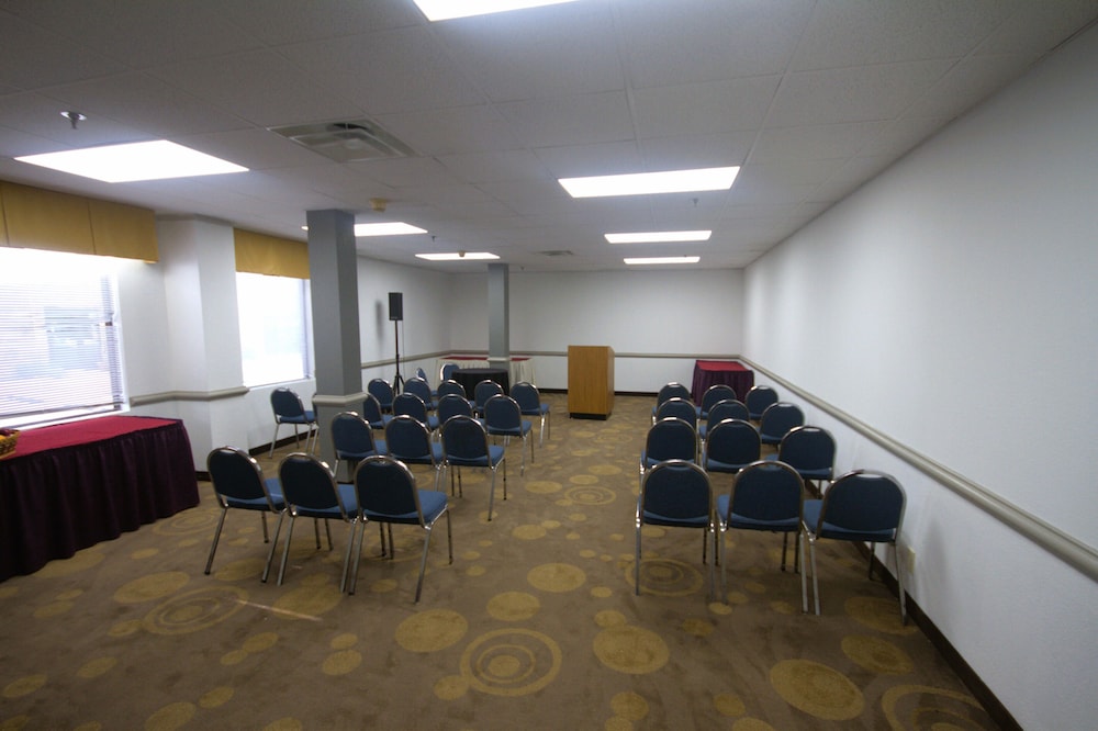 Atrium Hotel and Suites - photo 79