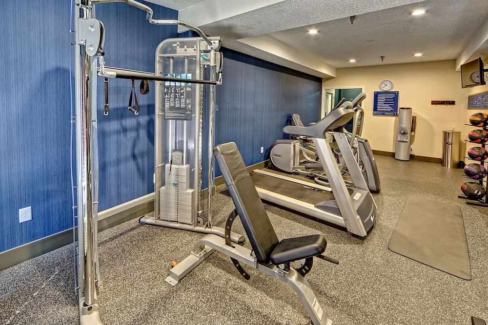 Hampton Inn Laurinburg - photo 20