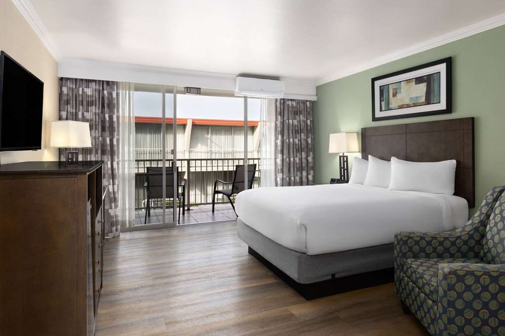 Travelodge by Wyndham Monterey Bay - photo 16