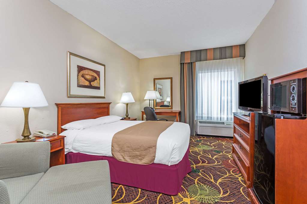 Baymont by Wyndham Cornelia - photo 6