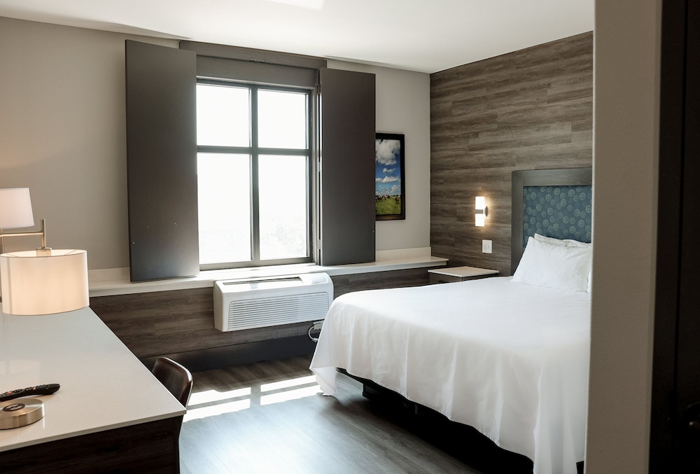 The Oread Lawrence Tapestry Collection by Hilton - photo 14