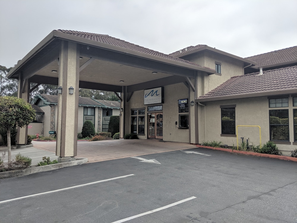The Miramar Inn and Suites - photo 25