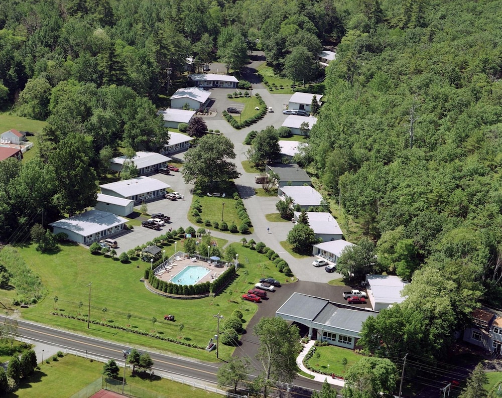 Bar Harbor Motel - photo 42
