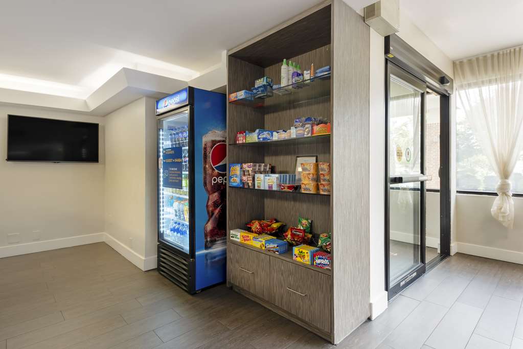 Best Western Plus Austin Central - photo 32