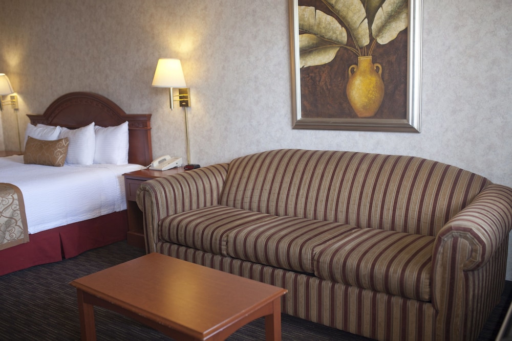 St. George Inn & Suites - photo 15