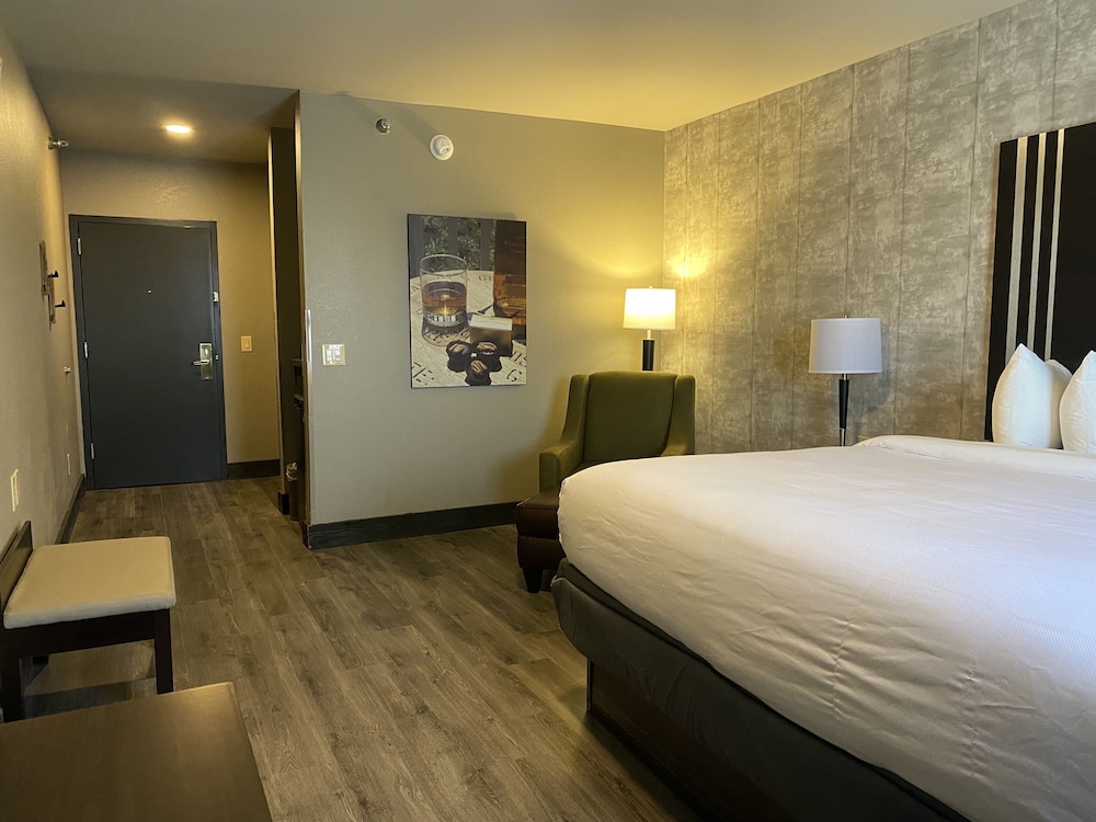 Distill Inn - photo 14