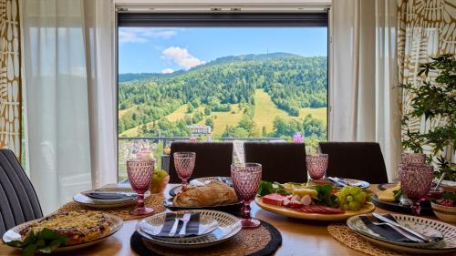 Elegance Szczyrk apartament z widokiem na Skrzyczne — 4-Star Luxury Hotel in Szczyrk, Poland