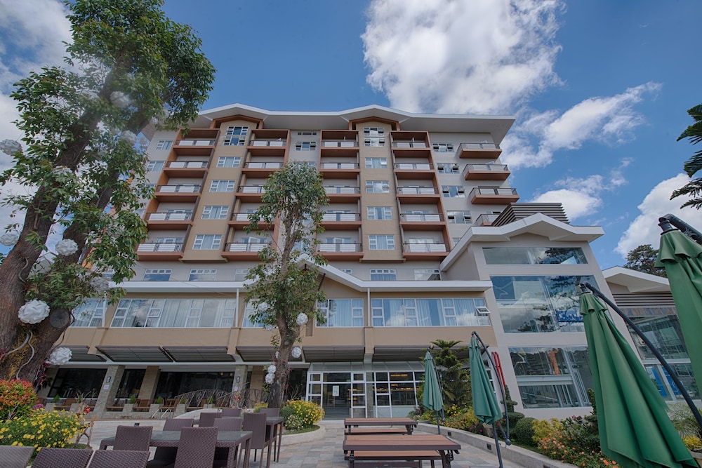 Newtown Plaza Hotel — Baguio — photo 2