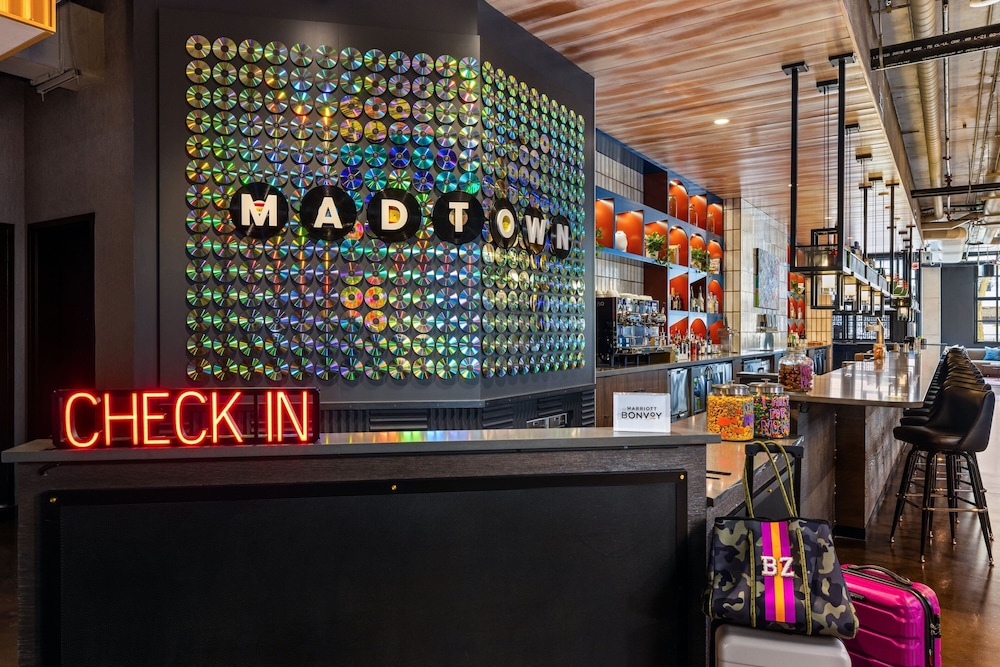 Moxy Madison Downtown - photo 5