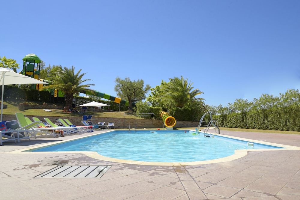 L'Oasi di Pierino — hotel in Ponzano Di Fermo