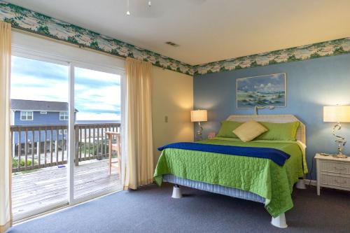 BeachyPeachyKeen by Oak Island Accommodations - photo 42