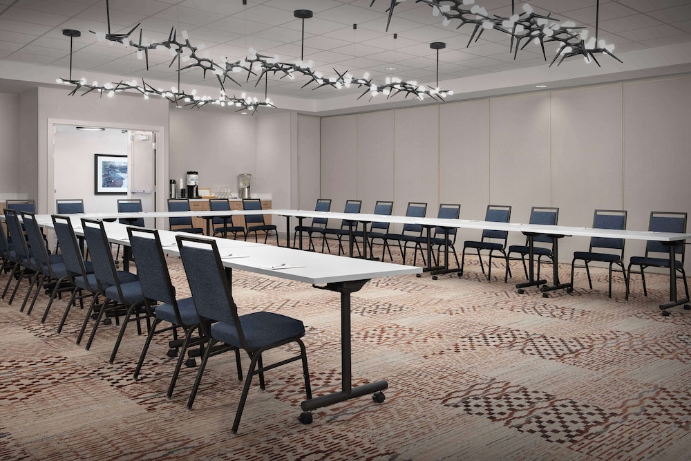 Hilton Garden Inn Casper - photo 32