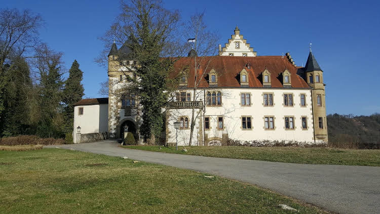Schlosshotel Götzenburg pet-friendly hotel Jagsthausen