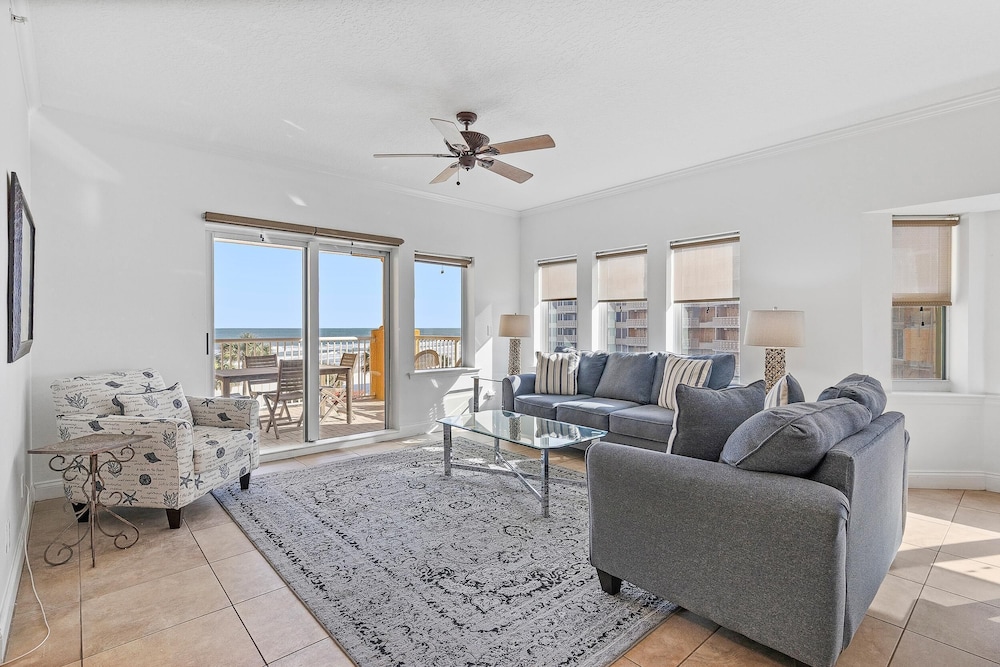 Atlantic Villas 302 — 4-Star Luxury Hotel in New Smyrna Beach, United States