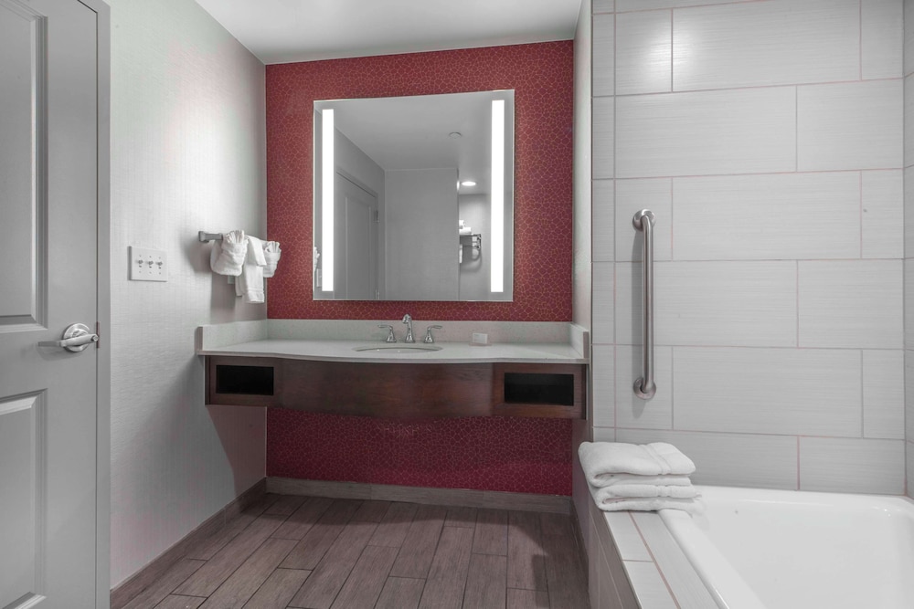 Hilton Garden Inn Raleigh Cary - photo 41