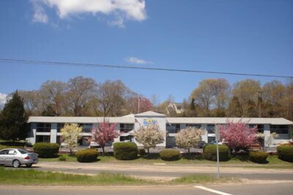 Liberty Inn - photo 16