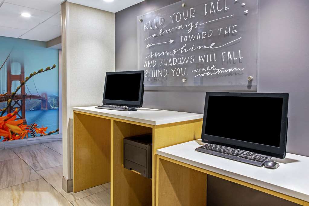 La Quinta Inn & Suites by Wyndham San Francisco Airport N - photo 30