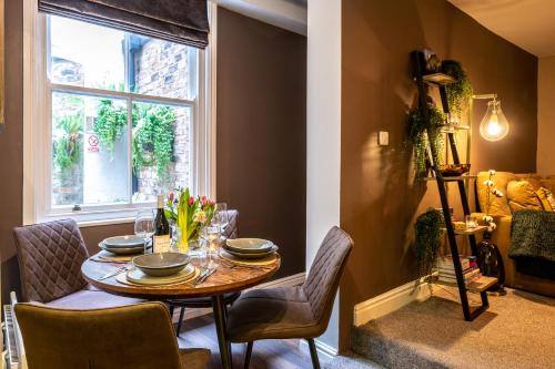 At Home Apartments — Shrewsbury — photo 4