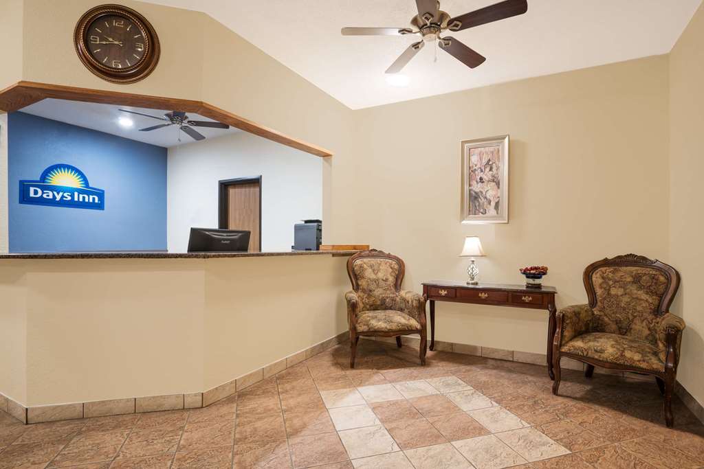 Days Inn by Wyndham Mankato — Mankato — photo 2