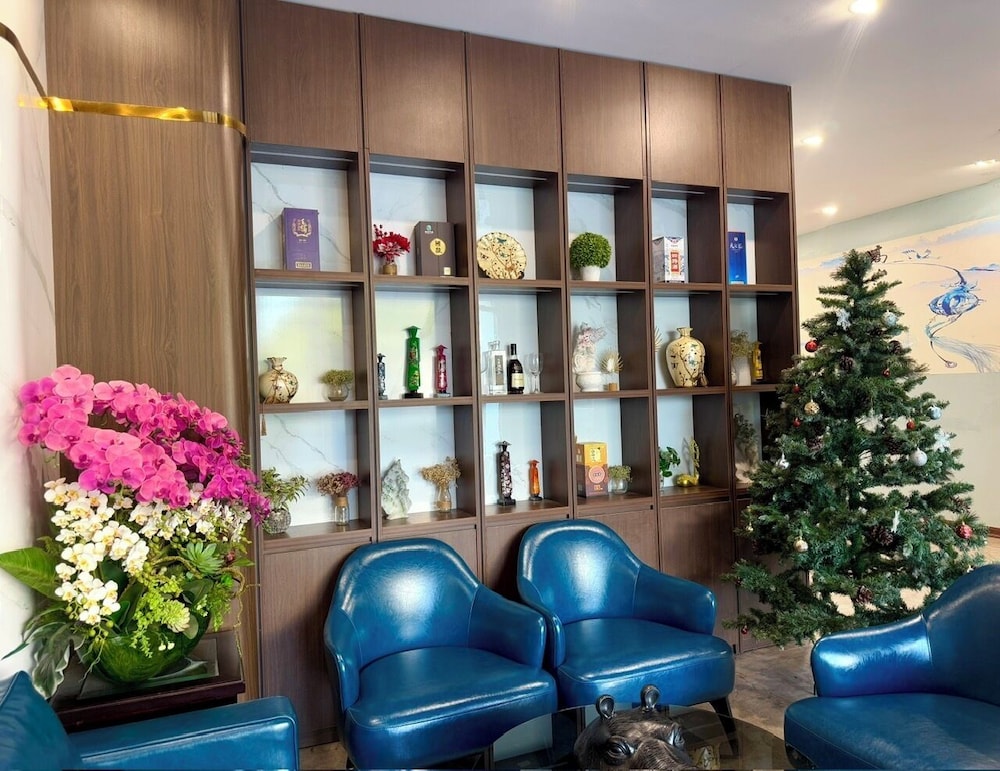 Luxury Phoenix Hotel 2 in Bac Ninh, Vietnam