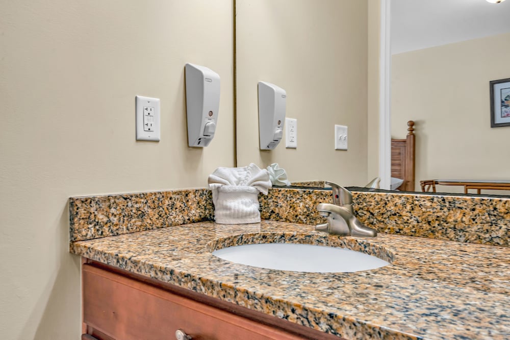 Bonefish Bay Motel - photo 14