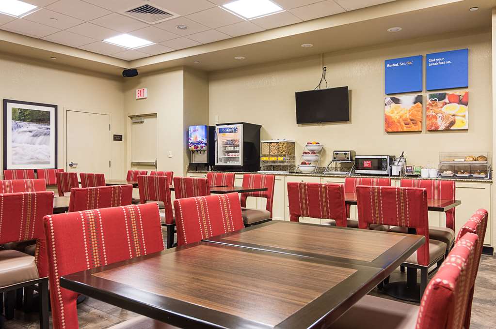 Comfort Inn Bentonville Crystal Bridges - photo 29