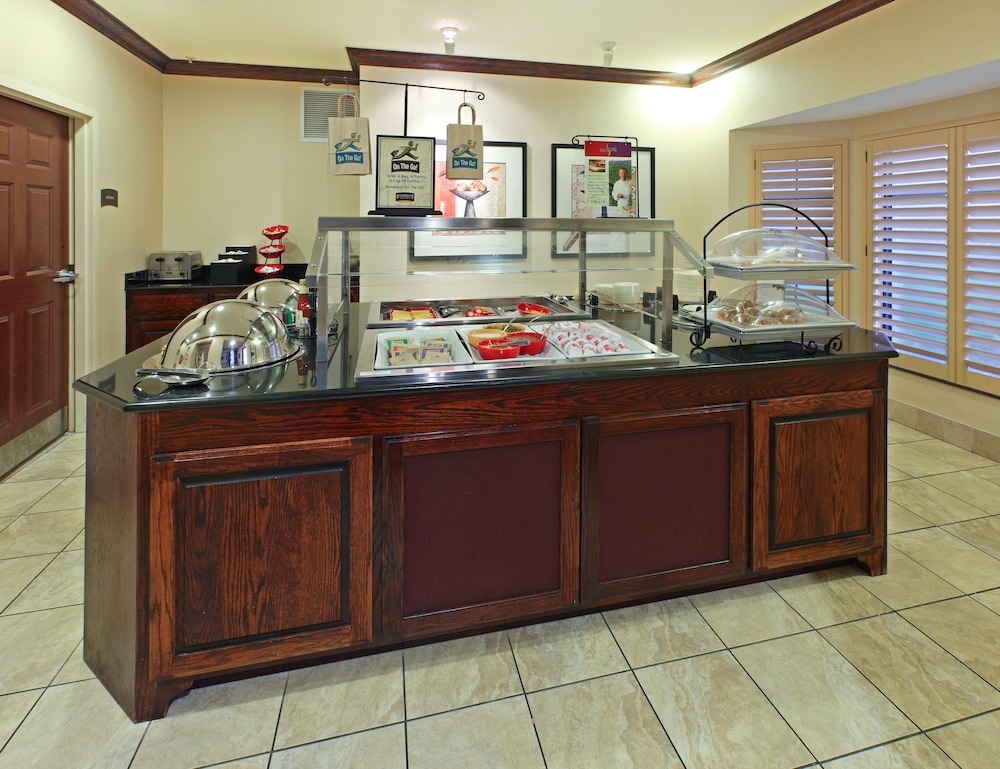 Staybridge Suites Hot Springs by IHG - photo 32