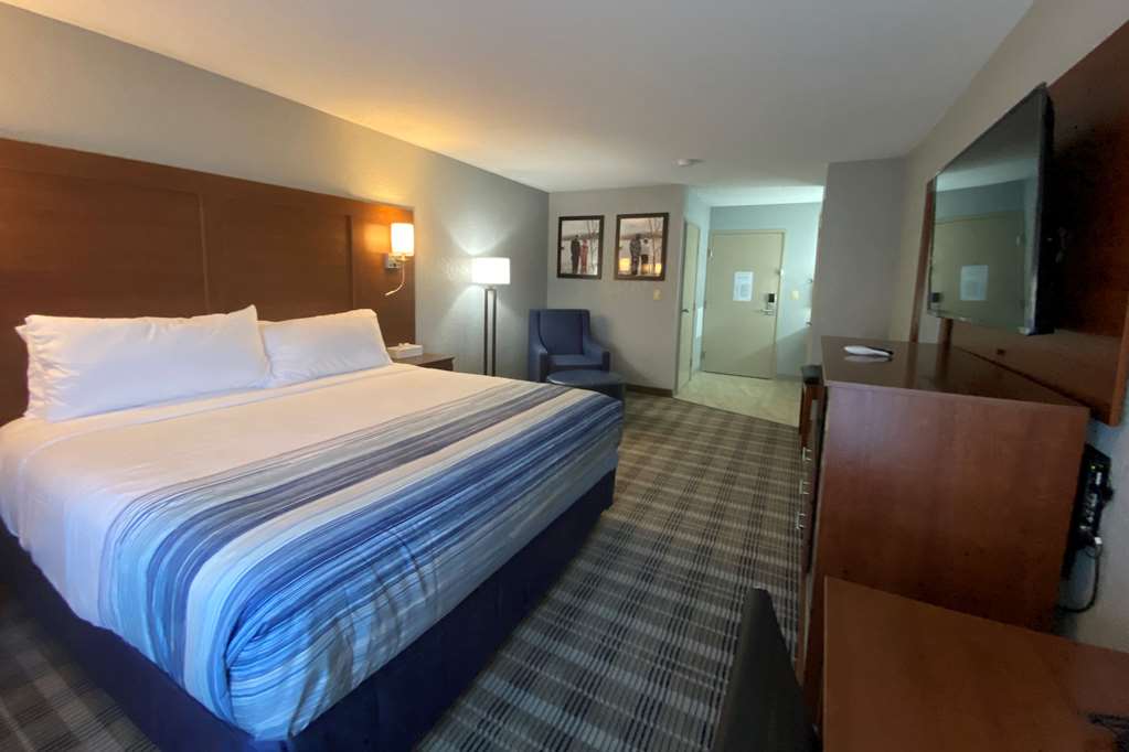 AmericInn by Wyndham Williamsburg - photo 9