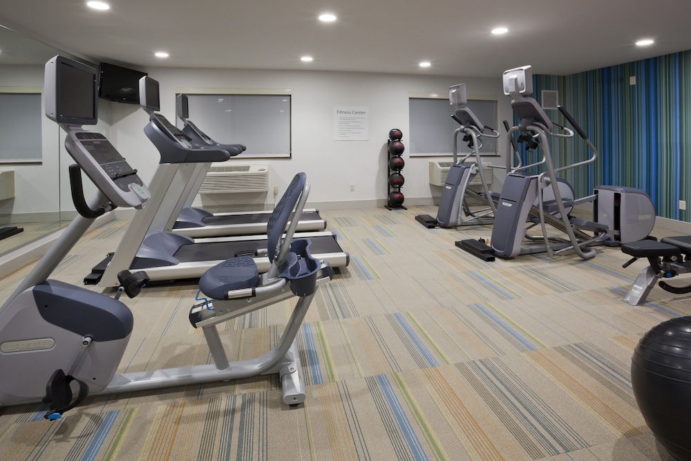 Holiday Inn Express & Suites Minneapolis West End by IHG - photo 16