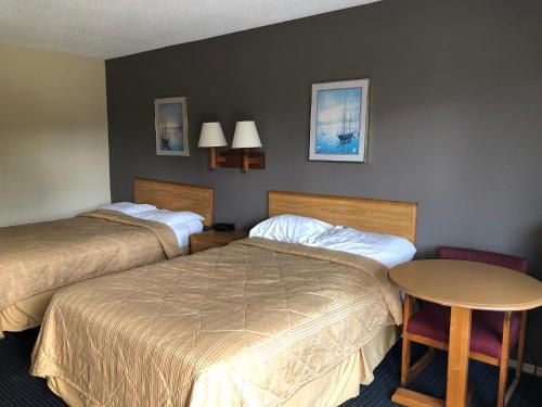 America's Best Inn - photo 32