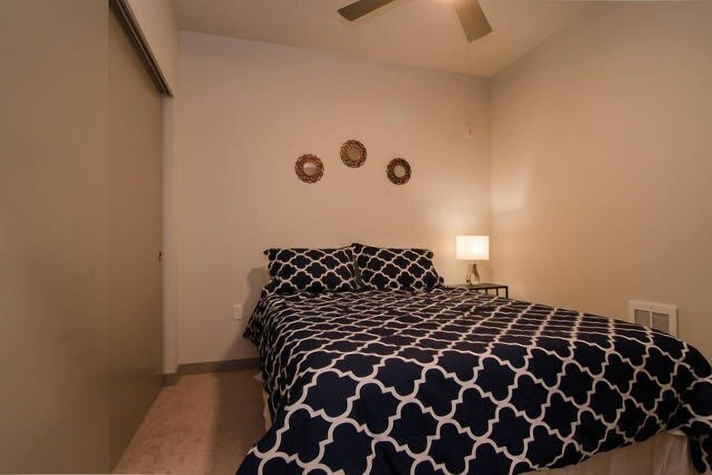 Capitol Hill Suites by Luxe Hubs - photo 5
