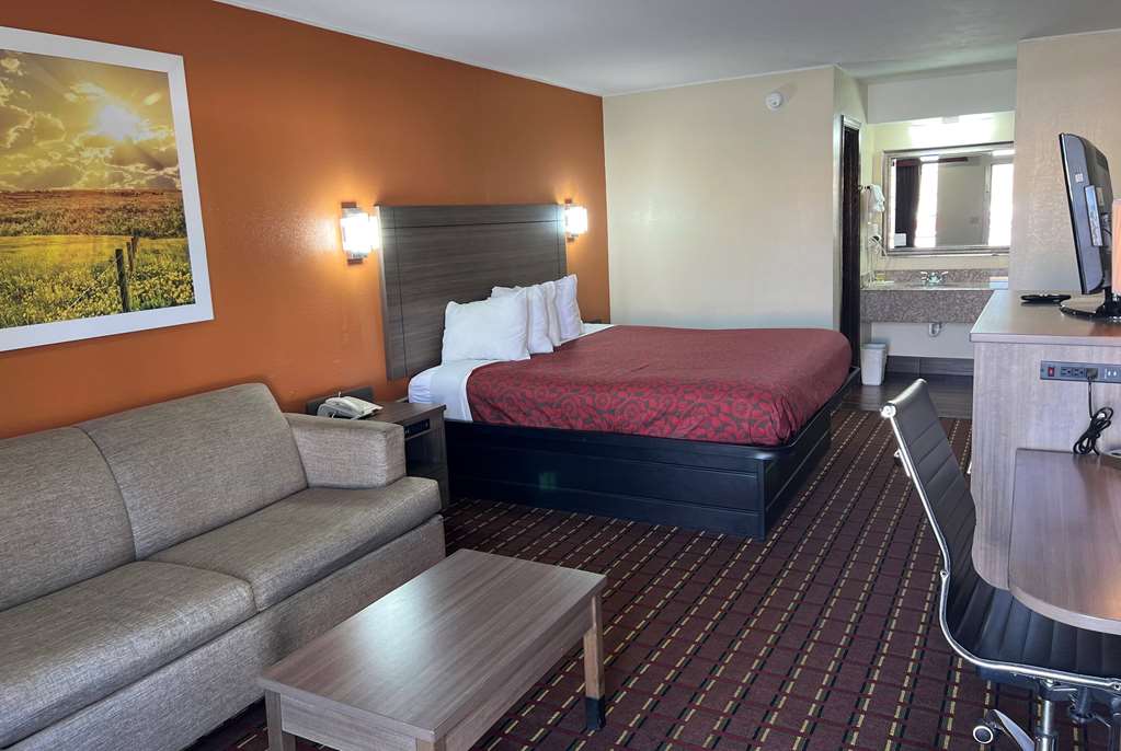 Days Inn by Wyndham El Reno - photo 7