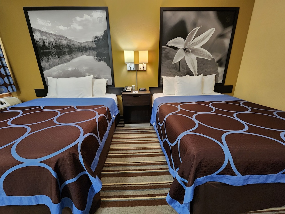 Super 8 by Wyndham Pine Bluff - photo 7
