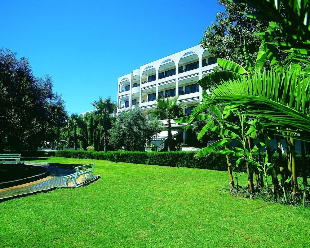 Atlantica Gardens Hotel