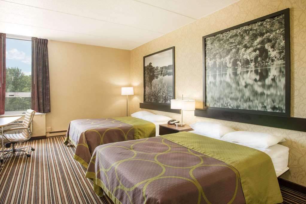 Super 8 by Wyndham Plattsburgh - photo 10