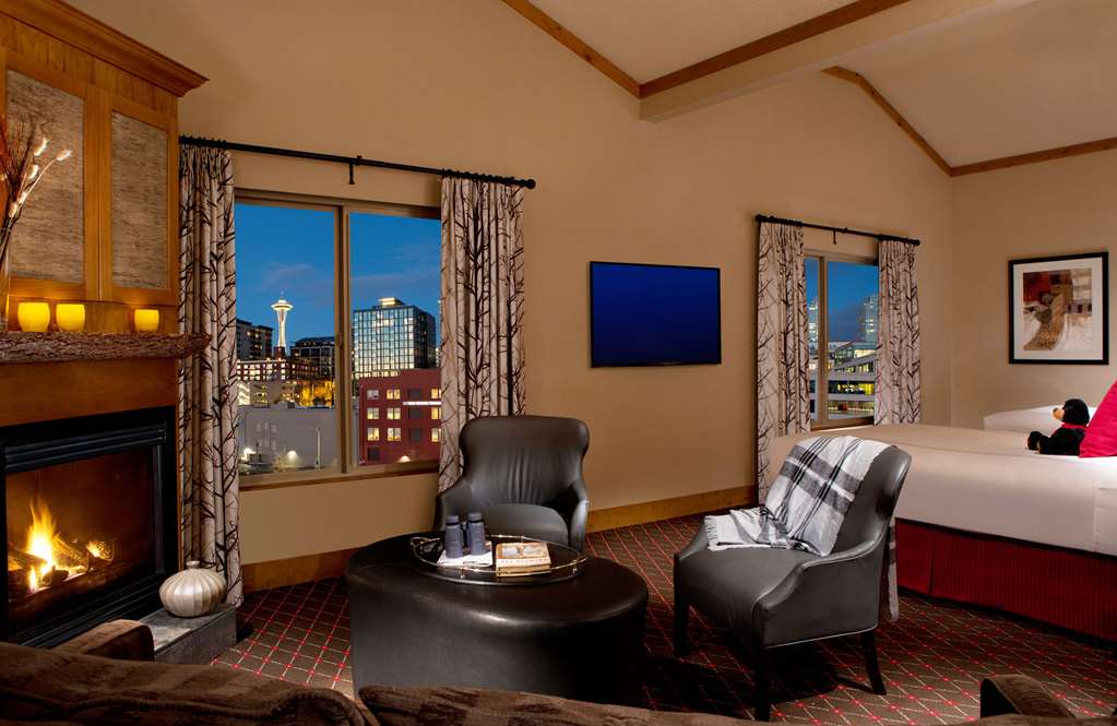 The Edgewater Hotel - photo 29