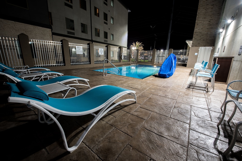 Holiday Inn Express & Suites Lake Charles South Casino Area by IHG - photo 64